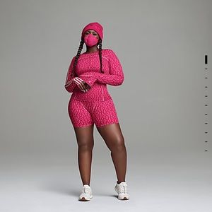 🐝Ivy Park monogram short tights plus size